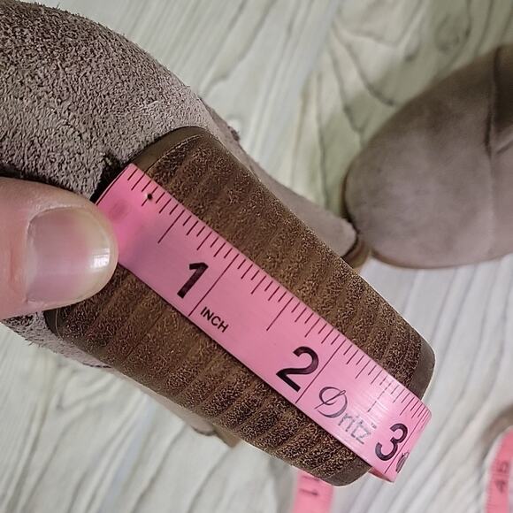 Toms Taupe Leather Ankle Boots Womens Size 7 - Picture 14 of 14